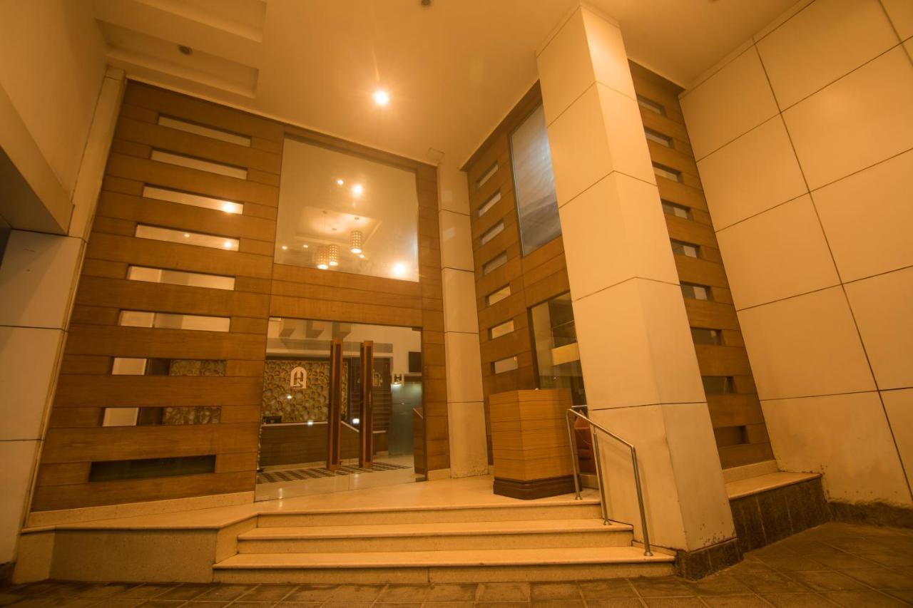 فندق شينايفي  فندق شيلتر المظهر الخارجي الصورة